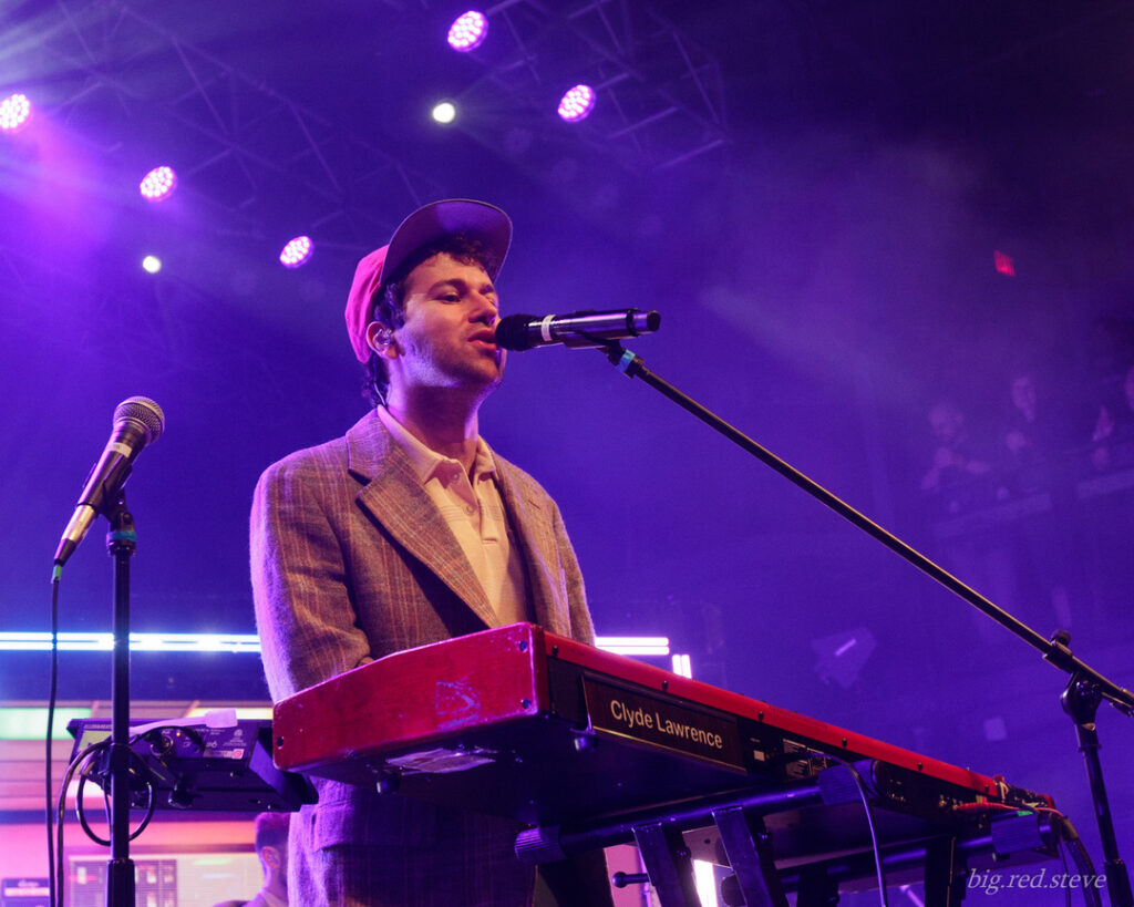 Clyde Lawrence (Lawrence)